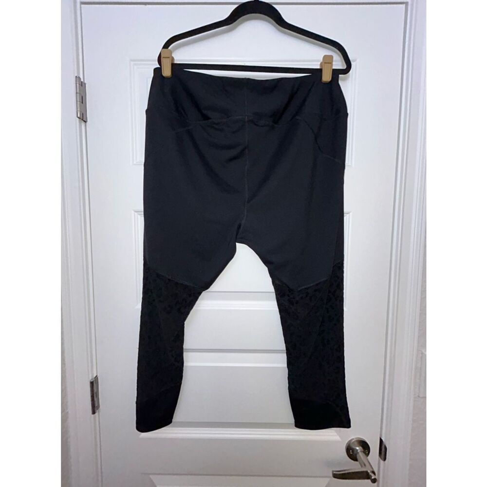 New, Torrid Active Pull On Animal Print Leopard Mesh Crop Legging Pants - Picture 6 of 6